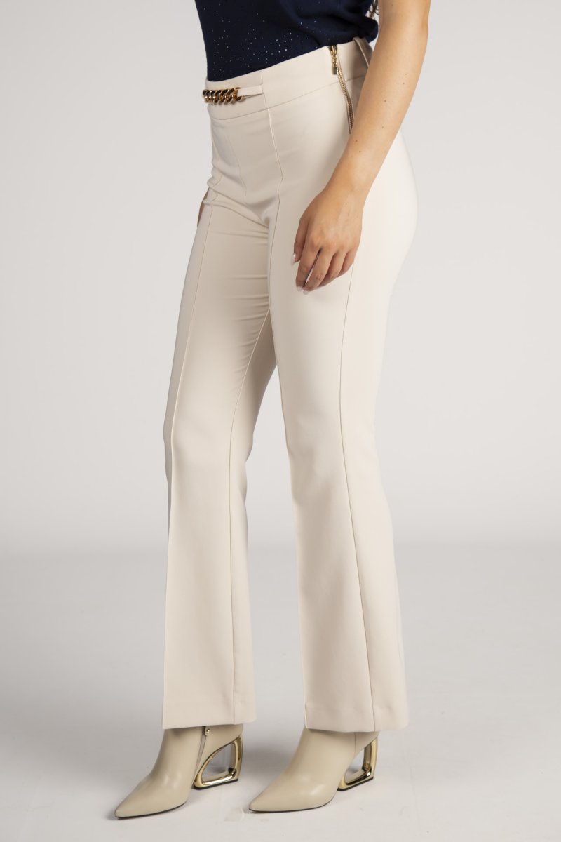 Calça boca de sino bege Silvina Campos - Image 4