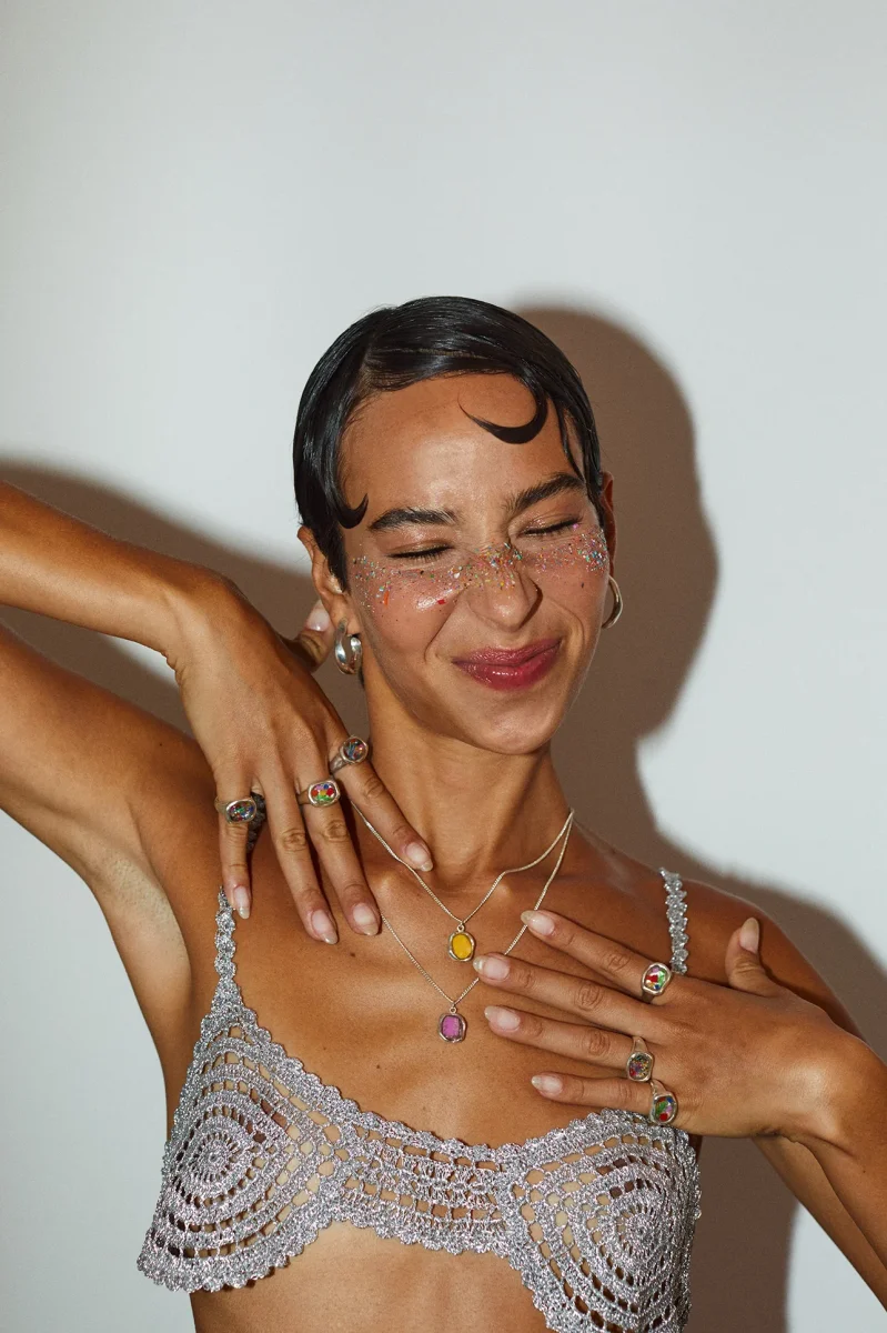 Jé x ELLEONOR Stone plastic - Image 6