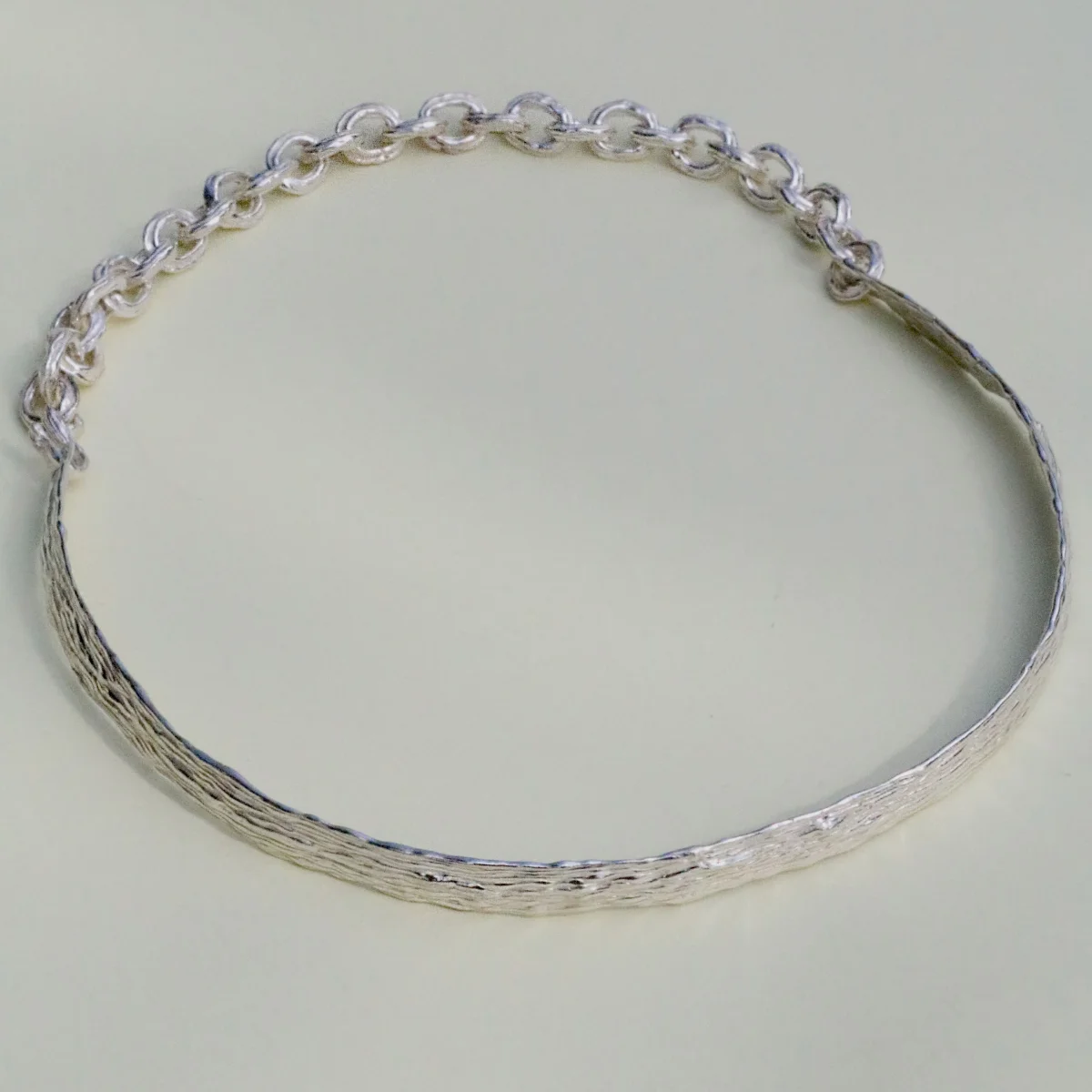 Echo Gargantilha